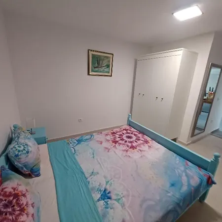 Apartment Hoehlenmensch 2 *