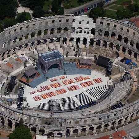 Hoehlenmensch 2 Pula